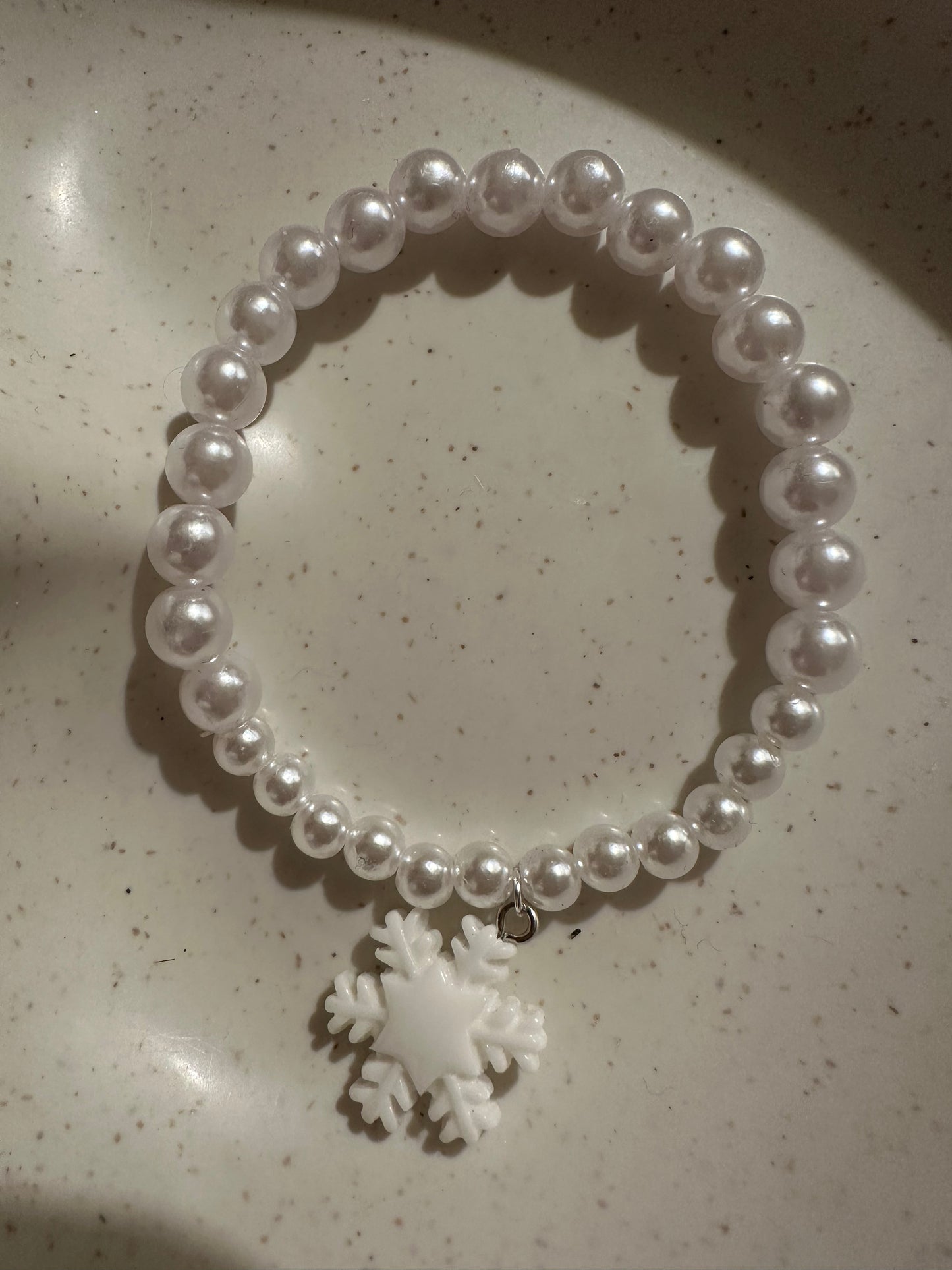 Christmas Pearlescent Bead Bracelet